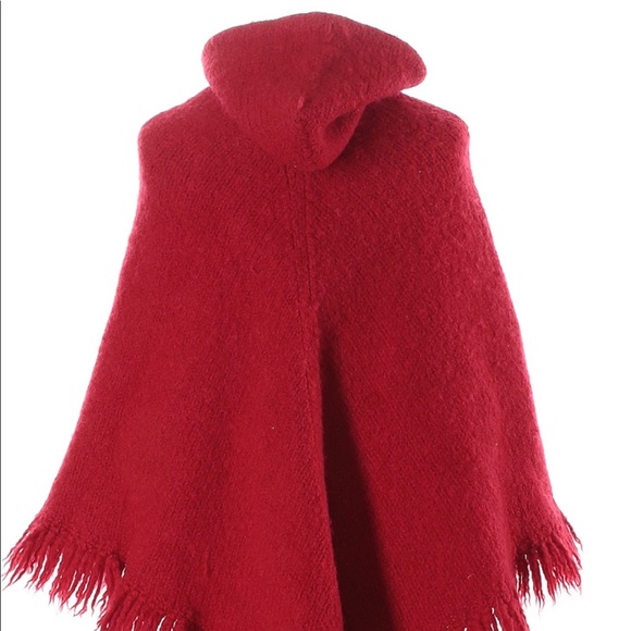 cozy bright red poncho. - Picture 2 of 6